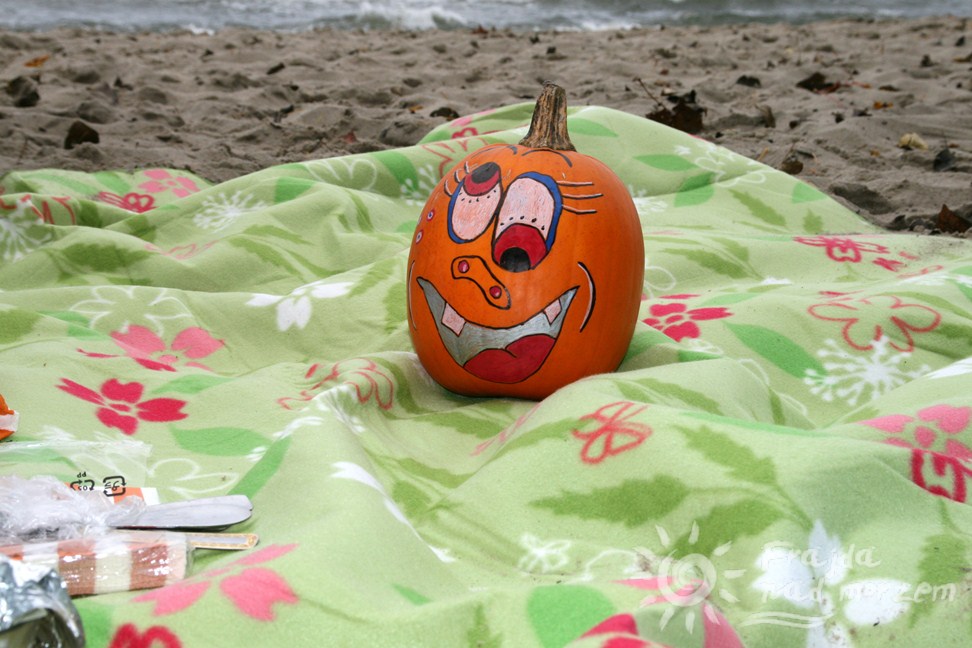 Jesienią też można świętować urodziny na plaży