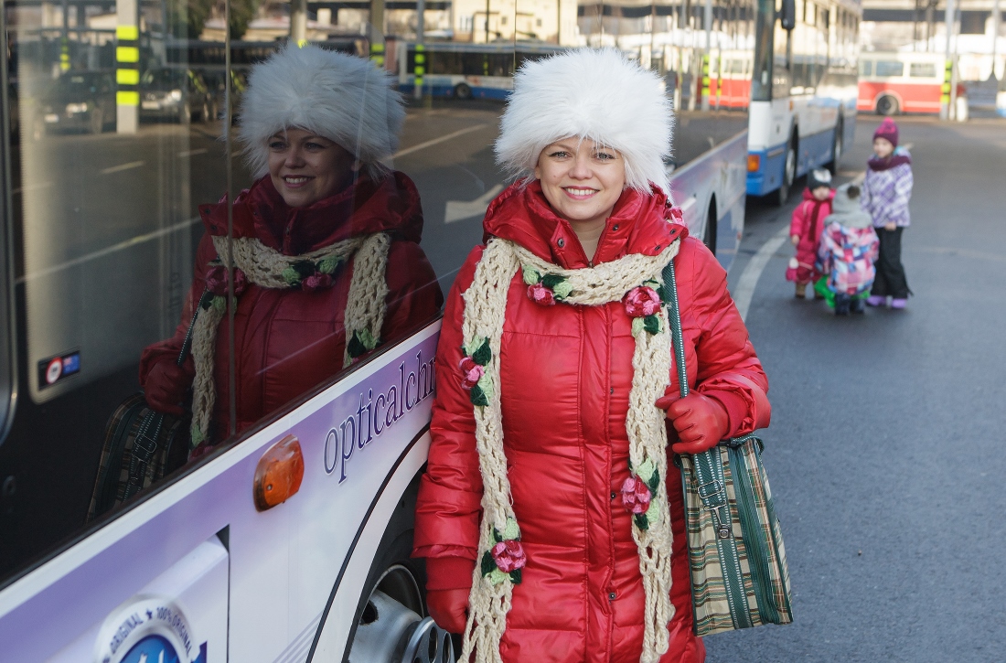 Z autobusem na sesji zdjęciowej - w zajezdni trolejbusowej