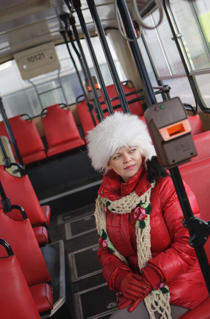 Z autobusem na sesji zdjęciowej - w zajezdni trolejbusowej