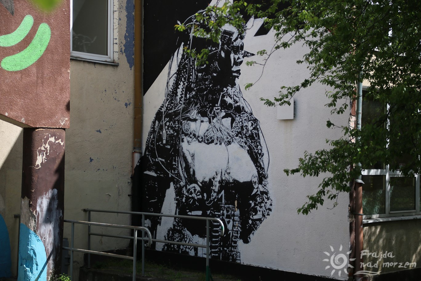 Gdyńskie murale - Czarnobyl & Pisa 73