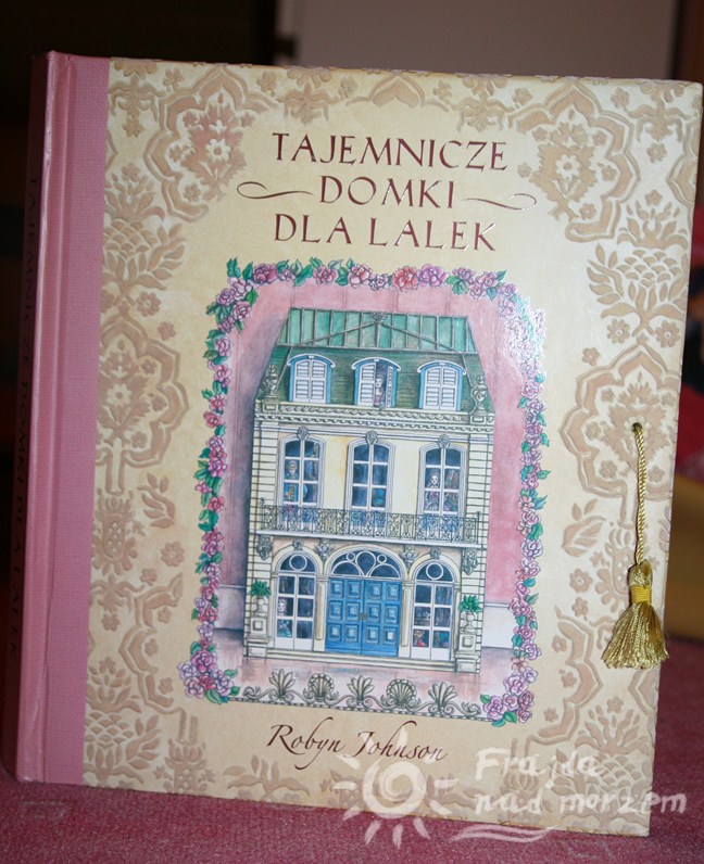 Tajemnicze Domki dla Lalek